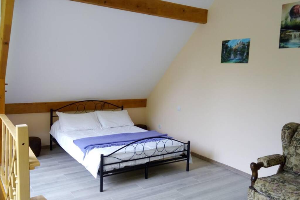 Ferienwohnung Duplex At The Foothills Of The Pyrenees Geu Exterior foto